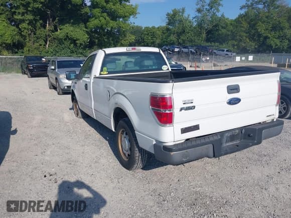 ✅ 2011 Ford F-150 XL • VIN: 1FTMF1CM0BKD08247 • Lot: 42939717. Listed on IAAI with 212,626 mi. Free auction sales archive from the USA and detailed vehicle history report at DreamBid. Image 3.