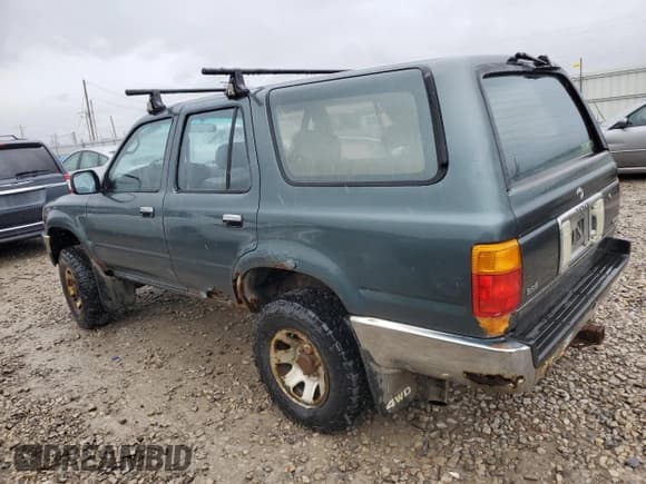 ✅ 1992 Toyota 4Runner • VIN: JT3RN37W0N6000108 • Лот: 55354815. Опубликован ранее на Copart с пробегом 239 533 миль. Бесплатный доступ к архиву аукционных продаж из США и подробный отчёт об истории автомобиля на DreamBid. Изображение 2.