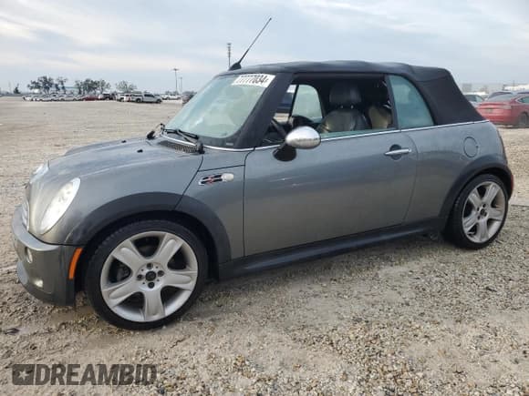 ✅ 2007 MINI Convertible S • VIN: WMWRH33527TJ44051 • Lot: 77777034. Wystawiony na Copart z przebiegiem 109 428 mil. Bezpłatny archiwum sprzedaży aukcyjnych z USA i szczegółowy raport historii pojazdu na DreamBid. Zdjęcie 1.