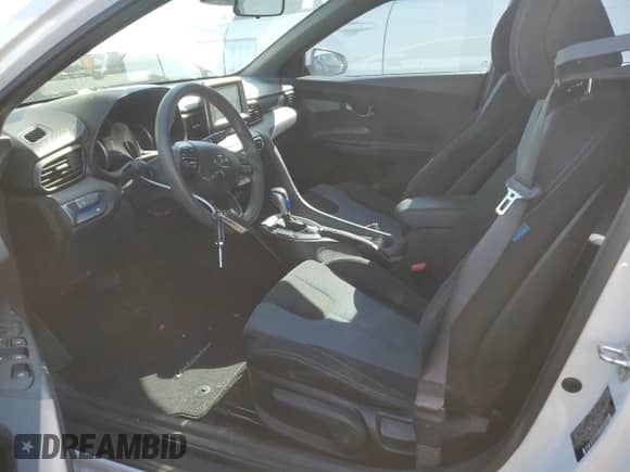 2020 Hyundai Veloster 2.0 z VIN KMHTG6AF1LU022841, wystawiony jako Copart lot #82034124 z przebiegiem 91 082 mil mil oraz Szkoda całkowita • Salvage title. Historia ofert i sprzedaży dostępna na DreamBid. Obrazek 7.