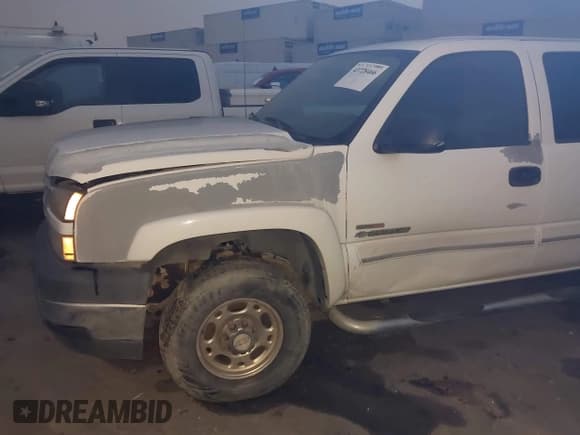✅ 2006 Chevrolet Silverado 2500HD LT1 • VIN: 1GCHK23286F114288 • Лот: 43728466. Опубликован ранее на IAAI с пробегом 317 055 миль. Бесплатный доступ к архиву аукционных продаж из США и подробный отчёт об истории автомобиля на DreamBid. Изображение 21.