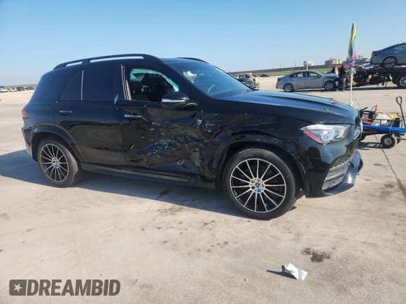 ✅ 2021 Mercedes-Benz GLE 450 • VIN: 4JGFB5KB8MA475097 • Lot: 89670635. Wystawiony na Copart z przebiegiem 36 276 mil. Bezpłatny archiwum sprzedaży aukcyjnych z USA i szczegółowy raport historii pojazdu na DreamBid. Zdjęcie 4.