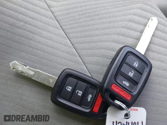 ✅ 2016 Honda Accord LX • VIN: 1HGCR2F3XGA120040 • Lot: 43526838. Listed on IAAI with 123,936 mi. Free auction sales archive from the USA and detailed vehicle history report at DreamBid. Image 11.