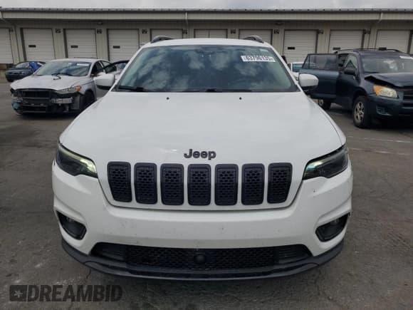✅ 2021 Jeep Cherokee Latitude Plus • VIN: 1C4PJMLB1MD238471 • Lot: 63796135. Wystawiony na Copart z przebiegiem 82 859 mil. Bezpłatny archiwum sprzedaży aukcyjnych z USA i szczegółowy raport historii pojazdu na DreamBid. Zdjęcie 5.