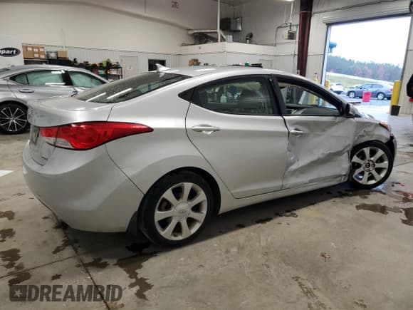 ✅ 2013 Hyundai Elantra GLS • VIN: 5NPDH4AE3DH228546 • Lot: 90285765. Listed on Copart with 115,117 mi. Free auction sales archive from the USA and detailed vehicle history report at DreamBid. Image 3.