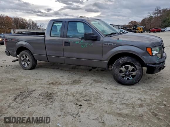 ✅ 2014 Ford F-150 XLT • VIN: 1FTEX1CM5EFC06019 • Lot: 94260415. Wystawiony na Copart z przebiegiem 159 545 mil. Bezpłatny archiwum sprzedaży aukcyjnych z USA i szczegółowy raport historii pojazdu na DreamBid. Zdjęcie 4.