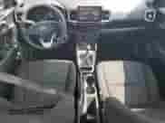 2022 Hyundai Venue SE with VIN KMHRB8A36NU200062, listed as a Copart auction lot 70678224 with 61,806 mi miles and Salvage title. Bid and sale history available at DreamBid. Image 8.