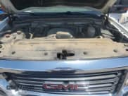 ✅ 2017 GMC Sierra 2500HD • VIN: 1GD02REG4HZ218837 • Lot: 63833835. Wystawiony na Copart z przebiegiem 130 307 mil. Bezpłatny archiwum sprzedaży aukcyjnych z USA i szczegółowy raport historii pojazdu na DreamBid. Zdjęcie 11.