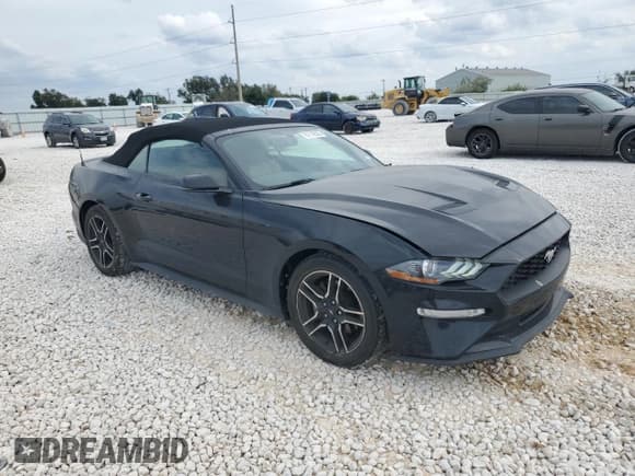 ✅ 2019 Ford Mustang EcoBoost Premium • VIN: 1FATP8UH5K5115647 • Лот: 87118525. Опубликован ранее на Copart с пробегом 56 306 миль. Бесплатный доступ к архиву аукционных продаж из США и подробный отчёт об истории автомобиля на DreamBid. Изображение 4.