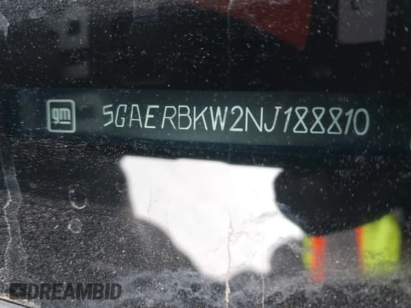 ✅ 2022 Buick Enclave Essence • VIN: 5GAERBKW2NJ188810 • Lot: 41367747. Wystawiony na IAAI z przebiegiem 42 782 mil. Bezpłatny archiwum sprzedaży aukcyjnych z USA i szczegółowy raport historii pojazdu na DreamBid. Zdjęcie 9.