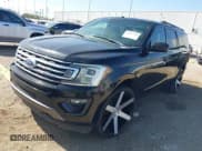 ✅ 2018 Ford Expedition Max XL • VIN: 1FMJK1GT4JEA53501 • Lot: 41822414. Wystawiony na IAAI z przebiegiem 60 352 mil. Bezpłatny archiwum sprzedaży aukcyjnych z USA i szczegółowy raport historii pojazdu na DreamBid. Zdjęcie 18.