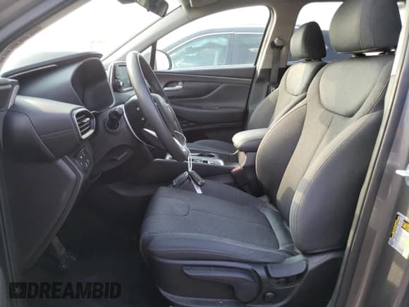 ✅ 2019 Hyundai Santa Fe SE • VIN: 5NMS2CAD0KH128019 • Lot: 70981433. Wystawiony na Copart z przebiegiem 50 255 mil. Bezpłatny archiwum sprzedaży aukcyjnych z USA i szczegółowy raport historii pojazdu na DreamBid. Zdjęcie 7.