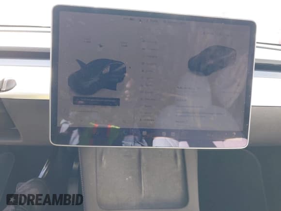 ✅ 2025 Tesla Model Y Long Range • VIN: 7SAYGDEE6SF287880 • Lot: 43529918. Wystawiony na IAAI z przebiegiem 12 513 mil. Bezpłatny archiwum sprzedaży aukcyjnych z USA i szczegółowy raport historii pojazdu na DreamBid. Zdjęcie 18.