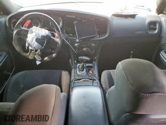 ✅ 2019 Dodge Charger Scat Pack • VIN: 2C3CDXGJ1KH666005 • Lot: 80536205. Wystawiony na Copart z przebiegiem 120 115 mil. Bezpłatny archiwum sprzedaży aukcyjnych z USA i szczegółowy raport historii pojazdu na DreamBid. Zdjęcie 8.