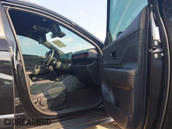 ✅ 2024 Hyundai Kona N Line • VIN: KM8HACA30RU027663 • Lot: 43012352. Listed on IAAI with 17,125 mi. Free auction sales archive from the USA and detailed vehicle history report at DreamBid. Image 20.