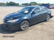 ✅ 2017 Toyota Camry XLE • VIN: 4T1BF1FK9HU451885 • Lot: 43353544. Wystawiony na IAAI z przebiegiem 141 288 mil. Bezpłatny archiwum sprzedaży aukcyjnych z USA i szczegółowy raport historii pojazdu na DreamBid. Zdjęcie 2.