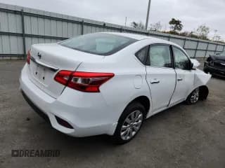 ✅ 2019 Nissan Sentra S • VIN: 3N1AB7AP9KY289426 • Lot: 82614425. Wystawiony na Copart z przebiegiem 79 512 mil. Bezpłatny archiwum sprzedaży aukcyjnych z USA i szczegółowy raport historii pojazdu na DreamBid. Zdjęcie 3.