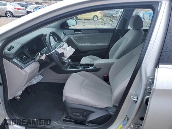 ✅ 2018 Hyundai Sonata Limited • VIN: 5NPE34AF5JH613968 • Lot: 39025663. Listed on Copart with 35,244 mi. Free auction sales archive from the USA and detailed vehicle history report at DreamBid. Image 7.