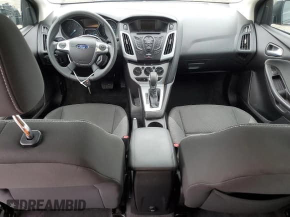 ✅ 2012 Ford Focus SE • VIN: 1FAHP3K25CL259722 • Lot: 92154865. Wystawiony na Copart z przebiegiem 26 506 mil. Bezpłatny archiwum sprzedaży aukcyjnych z USA i szczegółowy raport historii pojazdu na DreamBid. Zdjęcie 8.