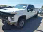 2020 Chevrolet Silverado 2500HD Work Truck z VIN 1GC1YLE70LF160658, wystawiony jako IAAI lot #42499550 z przebiegiem 148 081 mil mil oraz . Historia ofert i sprzedaży dostępna na DreamBid. Obrazek 17.