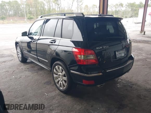 ✅ 2011 Mercedes-Benz GLK 350 • VIN: WDCGG5GB5BF558130 • Lot: 43562989. Wystawiony na IAAI z przebiegiem 134 334 mil. Bezpłatny archiwum sprzedaży aukcyjnych z USA i szczegółowy raport historii pojazdu na DreamBid. Zdjęcie 3.