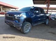 ✅ 2022 Chevrolet Silverado 1500 RST • VIN: 1GCUDEED5NZ533284 • Lot: 42743425. Wystawiony na IAAI z przebiegiem 13 568 mil. Bezpłatny archiwum sprzedaży aukcyjnych z USA i szczegółowy raport historii pojazdu na DreamBid. Zdjęcie 2.
