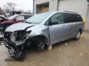 ✅ 2013 Toyota Sienna LE • VIN: 5TDKK3DC8DS291357 • Lot: 93316515. Wystawiony na Copart z przebiegiem 136 904 mil. Bezpłatny archiwum sprzedaży aukcyjnych z USA i szczegółowy raport historii pojazdu na DreamBid. Zdjęcie 1.