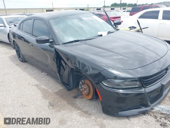✅ 2017 Dodge Charger SE • VIN: 2C3CDXBG0HH643464 • Lot: 42876300. Wystawiony na IAAI z przebiegiem 65 587 mil. Bezpłatny archiwum sprzedaży aukcyjnych z USA i szczegółowy raport historii pojazdu na DreamBid. Zdjęcie 6.