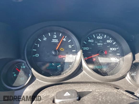 ✅ 2009 GMC Sierra 1500 SL • VIN: 2GTEC19C791134571 • Lot: 94501615. Wystawiony na Copart z przebiegiem 227 603 mil. Bezpłatny archiwum sprzedaży aukcyjnych z USA i szczegółowy raport historii pojazdu na DreamBid. Zdjęcie 9.