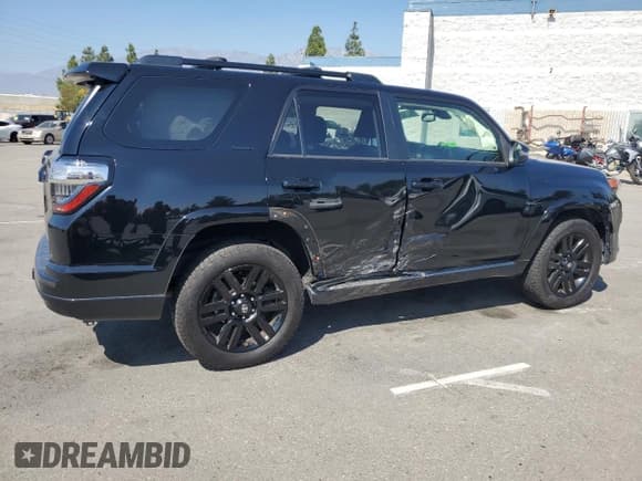 ✅ 2020 Toyota 4Runner Nightshade • VIN: JTEBU5JR2L5767875 • Lot: 85653545. Listed on Copart with 75,132 mi. Free auction sales archive from the USA and detailed vehicle history report at DreamBid. Image 3.