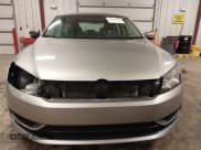 ✅ 2013 Volkswagen Passat SE • VIN: 1VWBP7A38DC071910 • Lot: 42472626. Listed on IAAI with 90,535 mi. Free auction sales archive from the USA and detailed vehicle history report at DreamBid. Image 13.