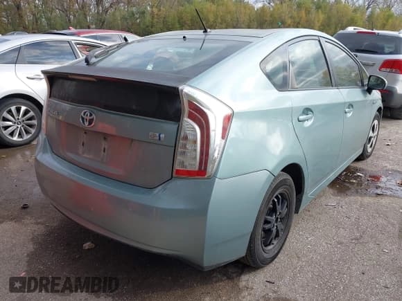 ✅ 2014 Toyota Prius Two • VIN: JTDKN3DU7E1761893 • Lot: 43645488. Listed on IAAI with 241,563 mi. Free auction sales archive from the USA and detailed vehicle history report at DreamBid. Image 4.
