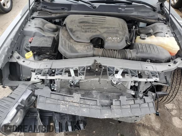 ✅ 2018 Dodge Challenger GT • VIN: 2C3CDZGGXJH246838 • Lot: 82918423. Wystawiony na Copart z przebiegiem 54 205 mil. Bezpłatny archiwum sprzedaży aukcyjnych z USA i szczegółowy raport historii pojazdu na DreamBid. Zdjęcie 11.