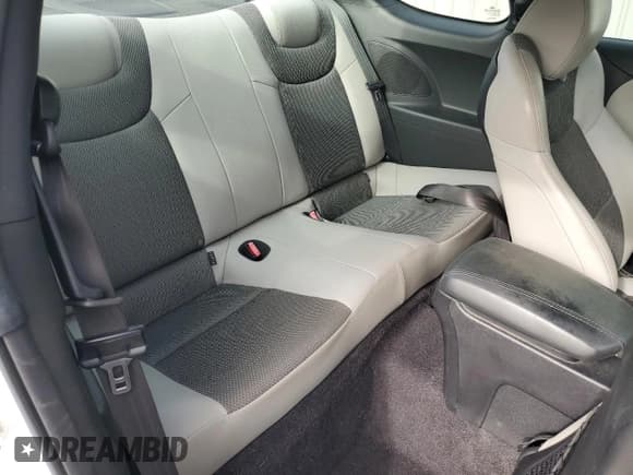 ✅ 2013 Hyundai Genesis Coupe R-Spec • VIN: KMHHT6KD9DU090286 • Lot: 86496174. Wystawiony na Copart z przebiegiem 130 073 mil. Bezpłatny archiwum sprzedaży aukcyjnych z USA i szczegółowy raport historii pojazdu na DreamBid. Zdjęcie 10.