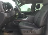 ✅ 2024 Chevrolet Silverado 2500HD LTZ • VIN: 2GC4YPEY8R1188561 • Lot: 61419725. Wystawiony na Copart z przebiegiem 13 902 mil. Bezpłatny archiwum sprzedaży aukcyjnych z USA i szczegółowy raport historii pojazdu na DreamBid. Zdjęcie 7.