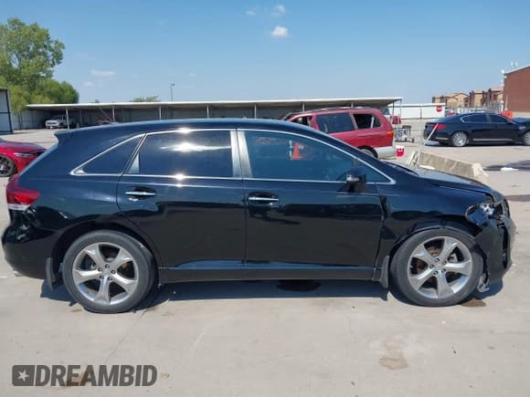 ✅ 2014 Toyota Venza LE • VIN: 4T3ZK3BB6EU069280 • Lot: 43329956. Wystawiony na IAAI z przebiegiem 180 102 mil. Bezpłatny archiwum sprzedaży aukcyjnych z USA i szczegółowy raport historii pojazdu na DreamBid. Zdjęcie 13.