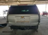 ✅ 2018 Chevrolet Suburban LT • VIN: 1GNSKHKC9JR395664 • Lot: 76120504. Wystawiony na Copart z przebiegiem 84 267 mil. Bezpłatny archiwum sprzedaży aukcyjnych z USA i szczegółowy raport historii pojazdu na DreamBid. Zdjęcie 6.
