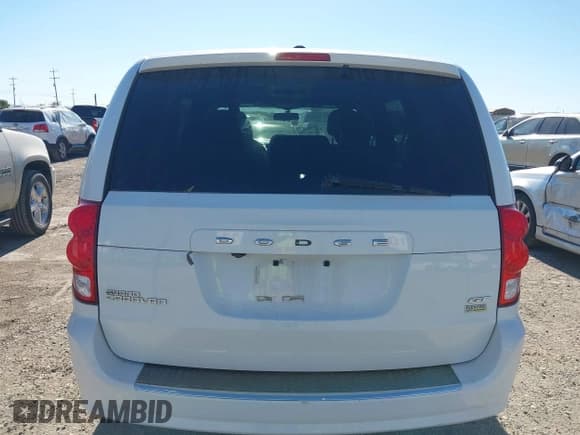 ✅ 2017 Dodge Grand Caravan GT • VIN: 2C4RDGEG2HR792048 • Lot: 43610651. Wystawiony na IAAI z przebiegiem 176 776 mil. Bezpłatny archiwum sprzedaży aukcyjnych z USA i szczegółowy raport historii pojazdu na DreamBid. Zdjęcie 16.