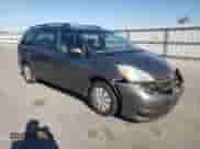 2005 Toyota Sienna LE с VIN 5TDZA23CX5S297630, выставлен на аукционе Copart как лот 89806975 с пробегом 188 549 миль миль и Списание • Salvage title. История ставок и продаж доступна на DreamBid. Изображение 4.