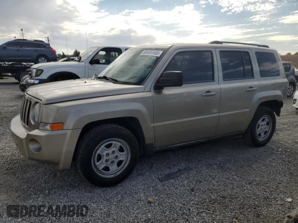 ✅ 2010 Jeep Patriot Sport • VIN: 1J4NT2GB2AD558274 • Lot: 89495985. Listed on Copart with 102,408 mi. Free auction sales archive from the USA and detailed vehicle history report at DreamBid. Image 1.