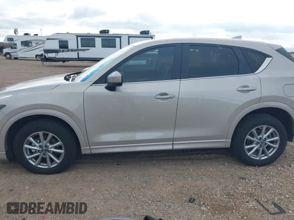 ✅ 2025 Mazda CX-5 S Preferred • VIN: JM3KFBCL8S0550887 • Lot: 43263573. Listed on IAAI with 18,377 mi. Free auction sales archive from the USA and detailed vehicle history report at DreamBid. Image 15.