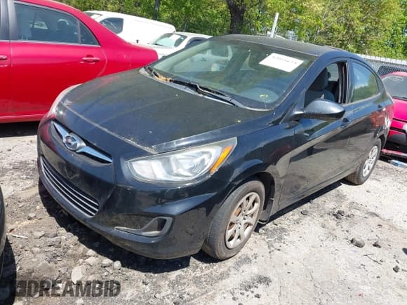 ✅ 2013 Hyundai Accent GLS • VIN: KMHCT4AE2DU339780 • Lot: 42051623. Wystawiony na IAAI z przebiegiem 172 128 mil. Bezpłatny archiwum sprzedaży aukcyjnych z USA i szczegółowy raport historii pojazdu na DreamBid. Zdjęcie 2.