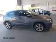 ✅ 2018 Honda HR-V LX • VIN: 3CZRU5H3XJM706375 • Lot: 43413590. Wystawiony na IAAI z przebiegiem 86 674 mil. Bezpłatny archiwum sprzedaży aukcyjnych z USA i szczegółowy raport historii pojazdu na DreamBid. Zdjęcie 13.