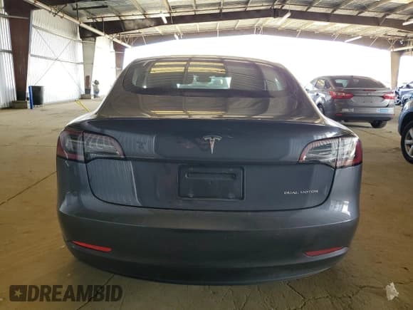 ✅ 2022 Tesla Model 3 Long Range • VIN: 5YJ3E1EB4NF176427 • Lot: 58446265. Wystawiony na Copart z przebiegiem 24 524 mil. Bezpłatny archiwum sprzedaży aukcyjnych z USA i szczegółowy raport historii pojazdu na DreamBid. Zdjęcie 6.