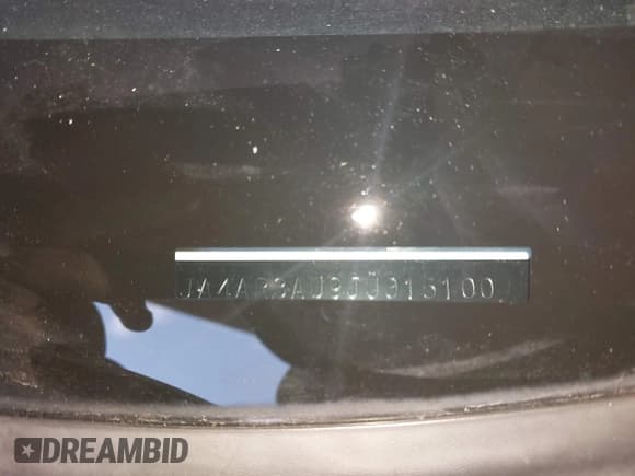 ✅ 2018 Mitsubishi Outlander ES • VIN: JA4AR3AU9JU015100 • Lot: 41698813. Listed on IAAI with 70,391 mi. Free auction sales archive from the USA and detailed vehicle history report at DreamBid. Image 9.