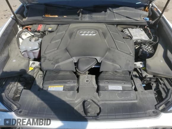 ✅ 2023 Audi Q8 Premium • VIN: WA1AVBF13PD021830 • Lot: 52327975. Wystawiony na Copart z przebiegiem 32 475 mil. Bezpłatny archiwum sprzedaży aukcyjnych z USA i szczegółowy raport historii pojazdu na DreamBid. Zdjęcie 12.