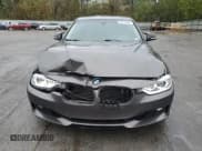 ✅ 2015 BMW 3 Series 328i xDrive • VIN: WBA3B5G59FNS16976 • Лот: 85710995. Опубликован ранее на Copart с пробегом 131 904 миль. Бесплатный доступ к архиву аукционных продаж из США и подробный отчёт об истории автомобиля на DreamBid. Изображение 5.