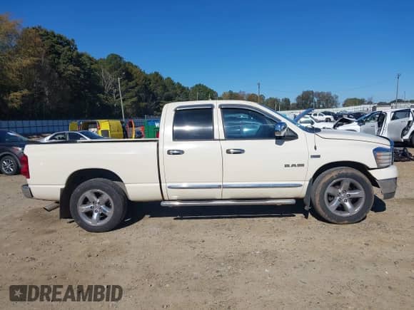 2008 Dodge 1500 SLT с VIN 1D7HA18258J209130, выставлен на аукционе IAAI как лот 43478186 с пробегом 227 464 миль миль и . История ставок и продаж доступна на DreamBid. Изображение 13.