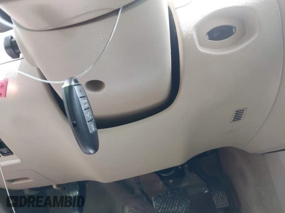 ✅ 2014 Nissan Murano S • VIN: JN8AZ1MW9EW507745 • Lot: 42599809. Wystawiony na IAAI z przebiegiem 118 356 mil. Bezpłatny archiwum sprzedaży aukcyjnych z USA i szczegółowy raport historii pojazdu na DreamBid. Zdjęcie 11.