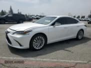 ✅ 2021 Lexus ES 300h Luxury • VIN: 58AEA1C18MU006497 • Lot: 55642005. Wystawiony na Copart z przebiegiem 87 799 mil. Bezpłatny archiwum sprzedaży aukcyjnych z USA i szczegółowy raport historii pojazdu na DreamBid. Zdjęcie 1.